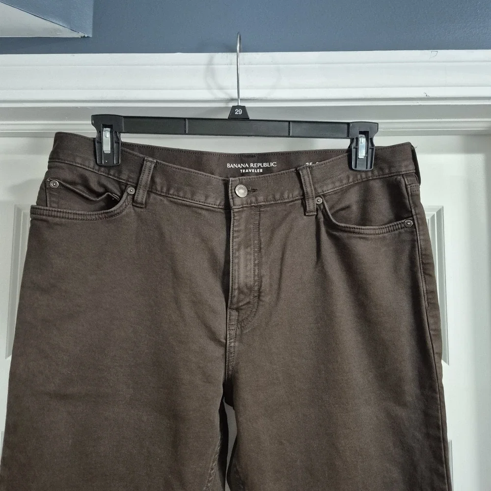 Banana Republic Traveler Pants Mens 35x34 Brown Slim Fit Stretch *Flaws